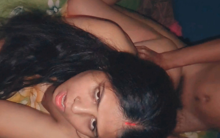 Hot Sis: mere sautele bhaee ke saath ghar ka bana seks
