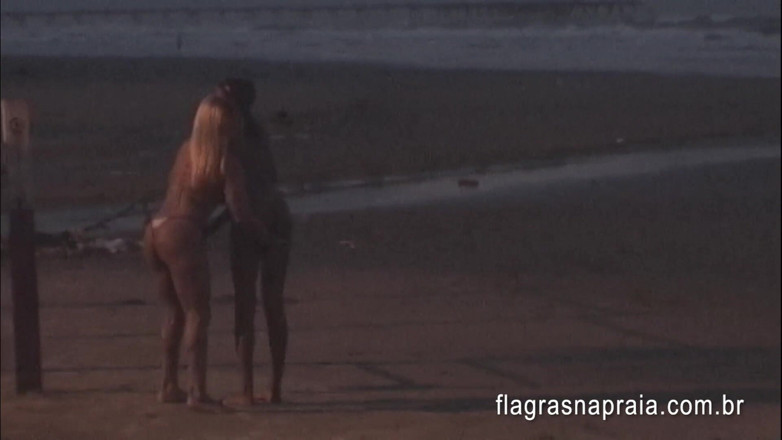 Amateurs videos: Karım plajda başka bir kadınla ilk kez