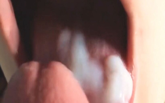 Master of porn: Toujours bien avaler