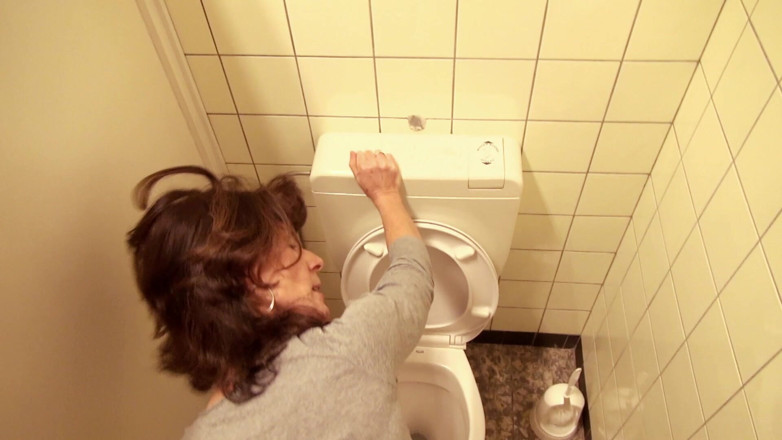 DEUTSCHLAN PORNO XXX: Geile Reife Oma DP Badezimmer Und Bett Fickfest