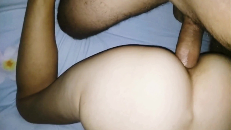 Hotlia: De cette sodomie, le pénis de tout le monde va...