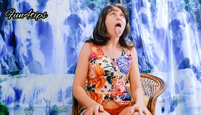 Bolly Karma: Ahegao красива дівчина