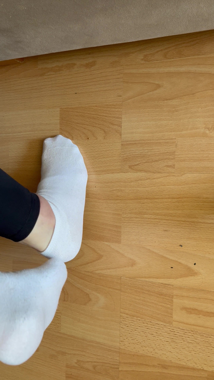 Feet: Białe skarpetki