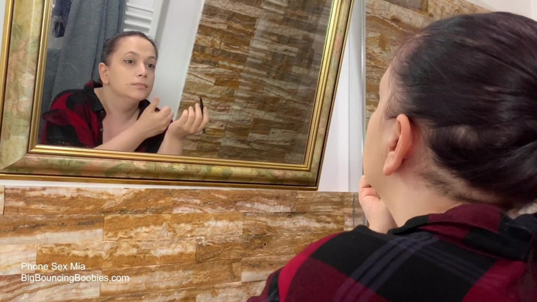 Big Bouncing Boobies: Prsatá bbw Mia v sexuální akci po telefonu