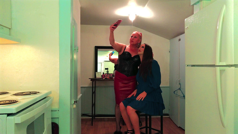 Sissy Bailey Wilde: Sissy-transformatie om één van de meisjes te zijn