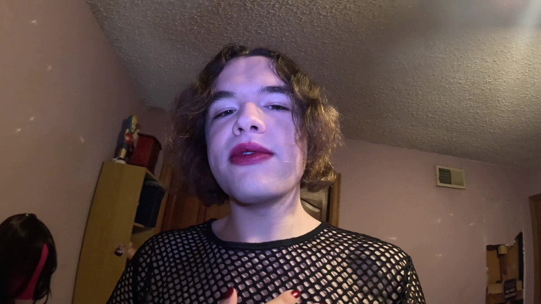 Miss Dimples: Gigantyczna bogini femboy zmiękcza i konsumuje cię