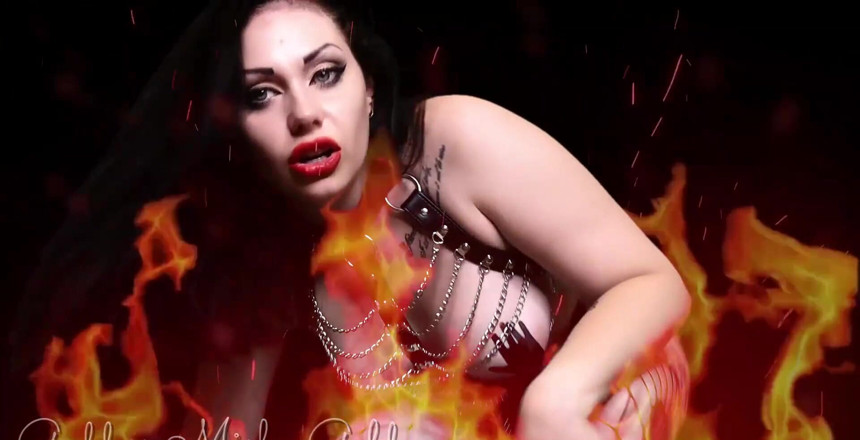 Goddess Misha Goldy: Положите руку на свой жалкий член и погладьте его. Я хочу, чтобы тебе было трудно для меня и моего соблазнительного тела.