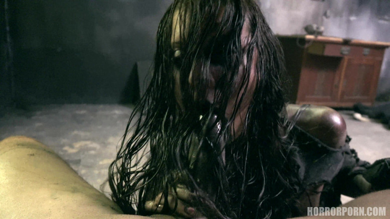Horror porn: Horror porno 22 Evil Dead