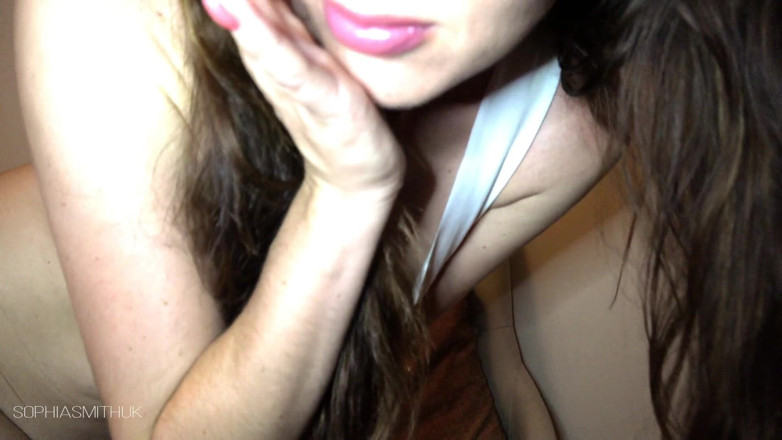 SophiaSmithUK: Zpět Pro Více Uctívání Zadku