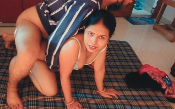 Hot Sis: Une femme indienne sexy se fait baiser par le meilleur...