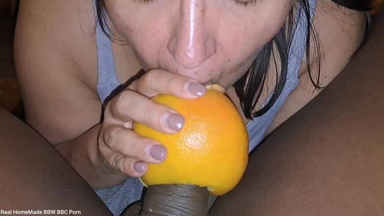 Real homemade BBW BBC porn: Cewek sange ini dientot habis-habisan sama kontol raksasa pria kulit...