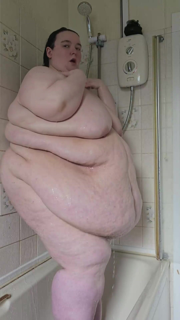 SSBBWLadyBrads: Ssbbw tanrıçasının şehvetli duşu bölüm 1