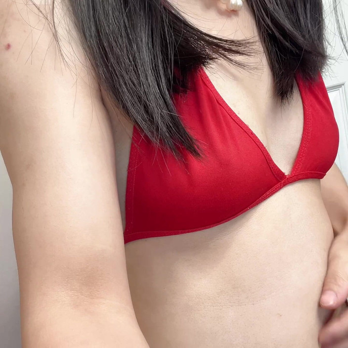 sweethanajapanese: Hana Pinkelt, Weil Sie Es Nicht Ertragen Kann
