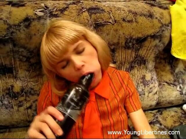 Young Libertines: 英語の代わりにセックス