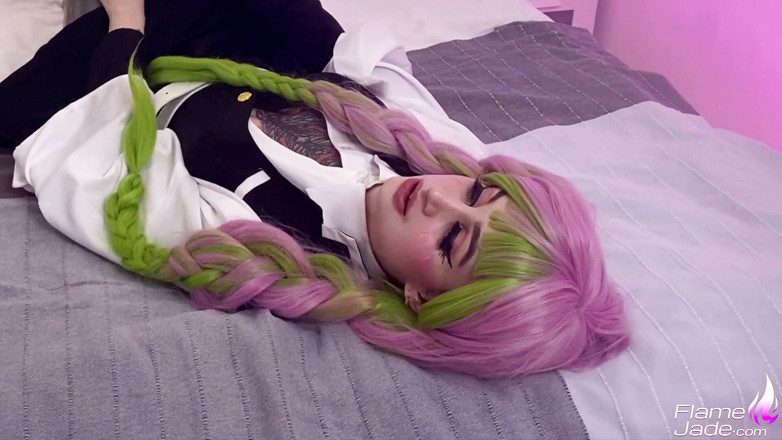 Flame Jade: Mitsuri kanroji lutscht tief schwanz obanai iguro und ficken - cosplay