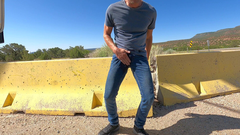 Lapetus: Piss Roadtrip 5 - Ghost Town