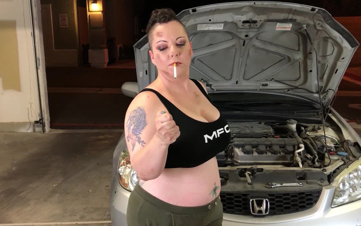 Nikki's Fetishes: Mechanik zjistí vaše fetišské zápasy
