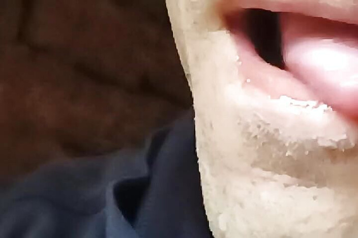 Thakursammy: Sert akıllı yatak odası ağız yarığı