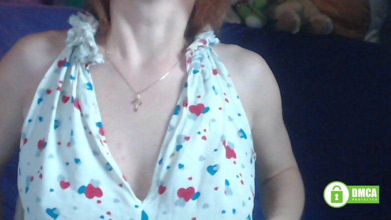 Risky Hairy Couple: Muscoli flettendo. Personalizzato. Ragazza rossa