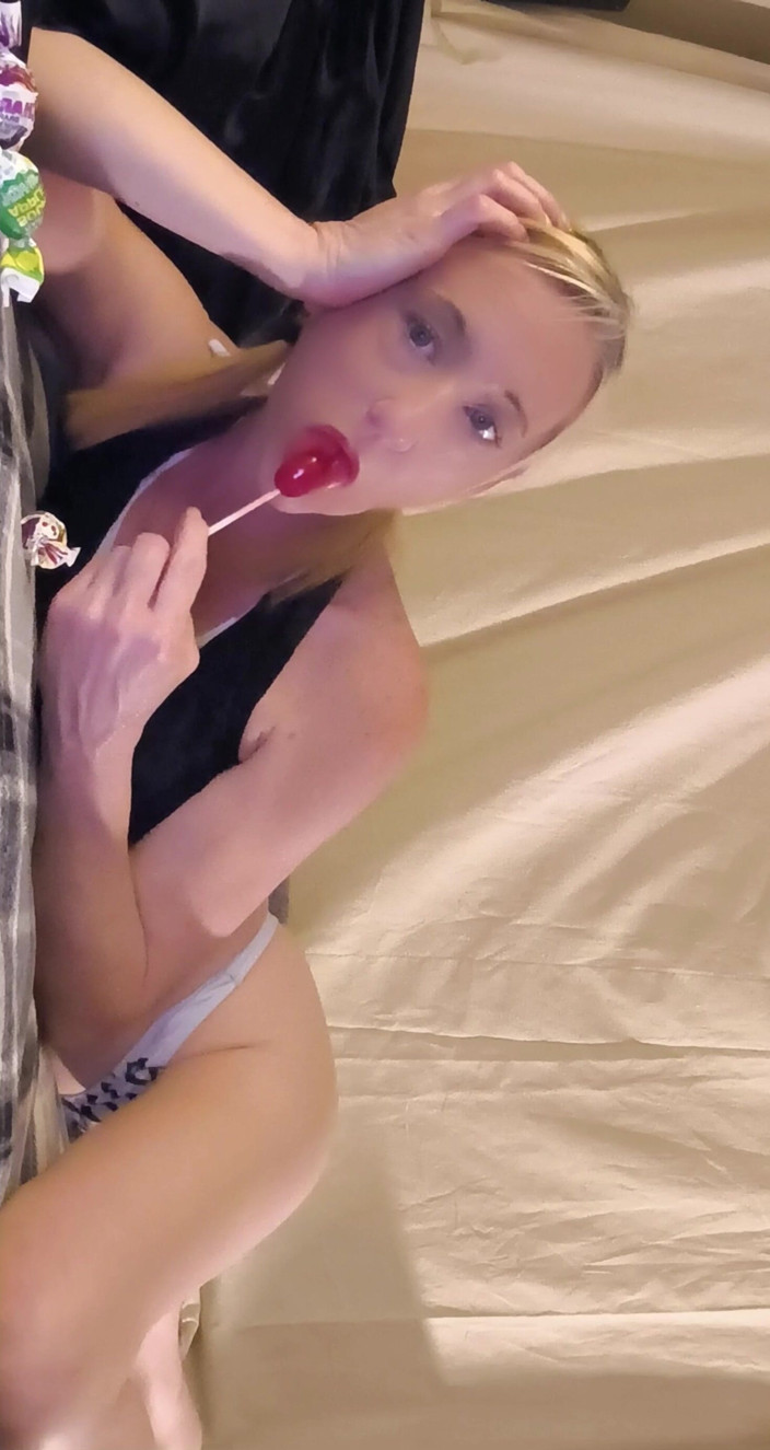 Paisley Marie: Clit Candy