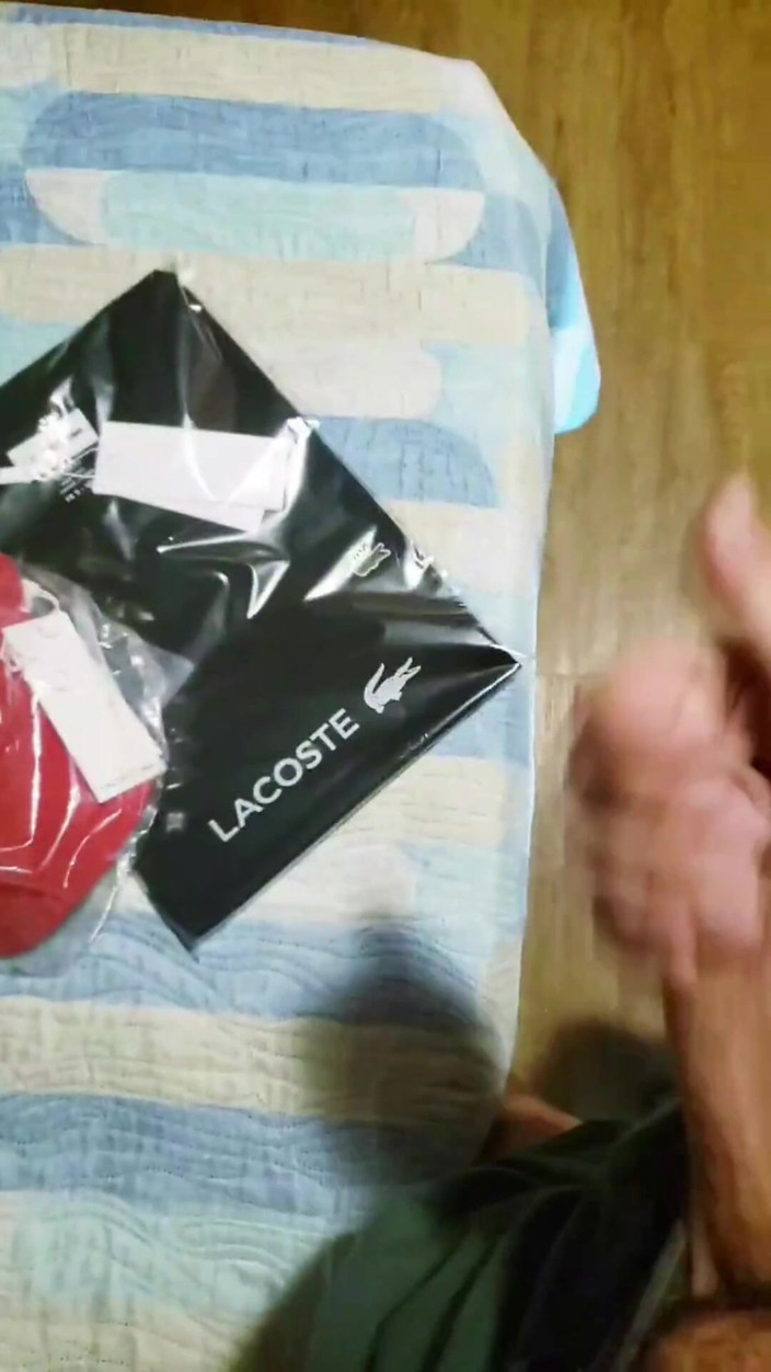 BBIG: Cashmaster Lacoste