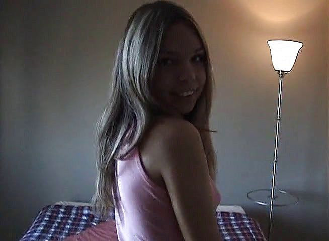 VOP Solo Babes: Beauty teen masturbating