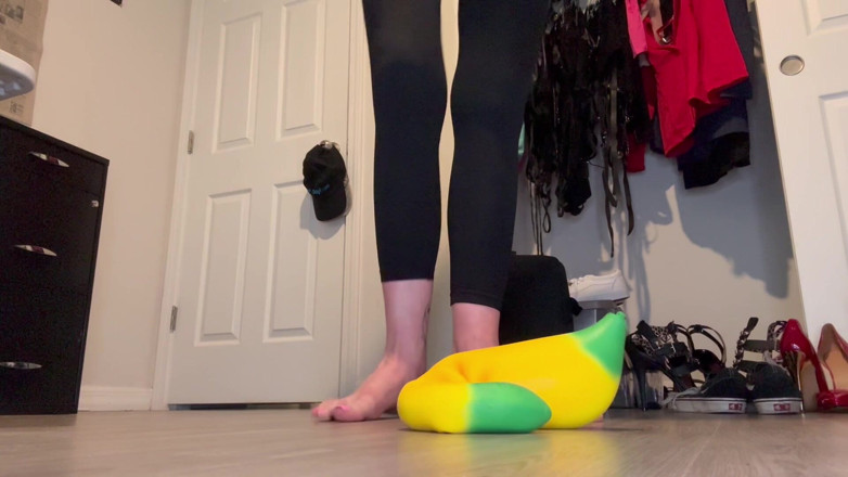 Peppermint Giantess: Stretchy Banana Stříkání velikost 26 stop