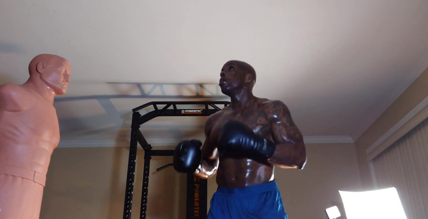 Hallelujah Johnson: Boxen-Training, integriertes Training verbindet Flexibilität, Cardiorespiratory, Core, Balance, plyometrisch