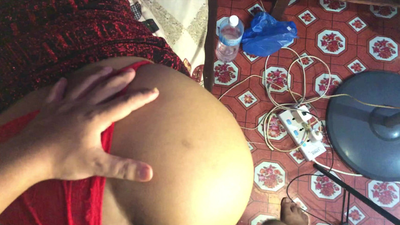 Lustybaby605: J’ai fait passer mon ex pour la nuit