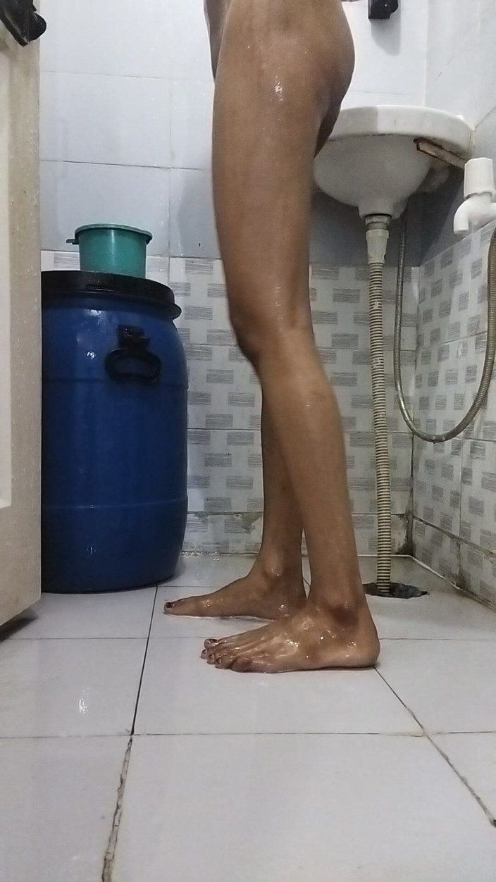 Zehra couple: Bhabhi tomando una ducha
