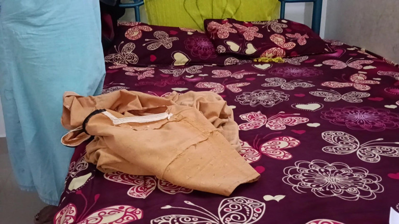 Muruga: Une tatie desi baise à poil avec mon ami
