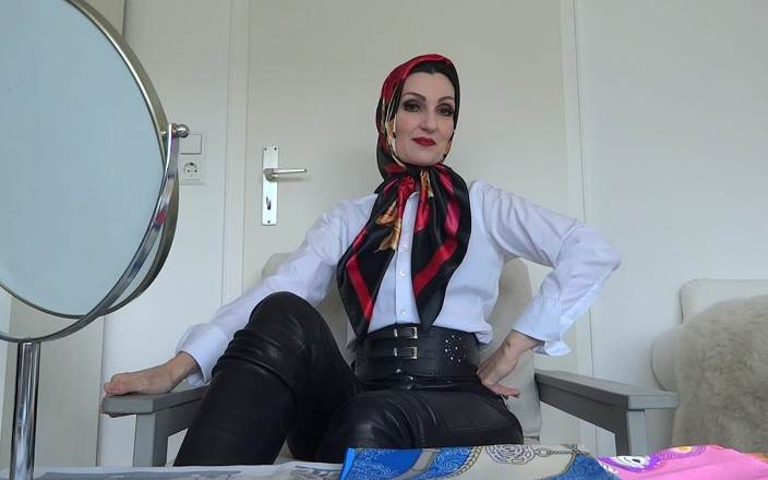 Lady Victoria Valente: Novos lenços de cetim em cores brilhantes