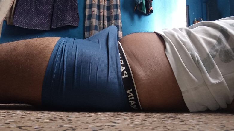 Fucking my wife: Desi gay masturbazione del cazzo con preservativo