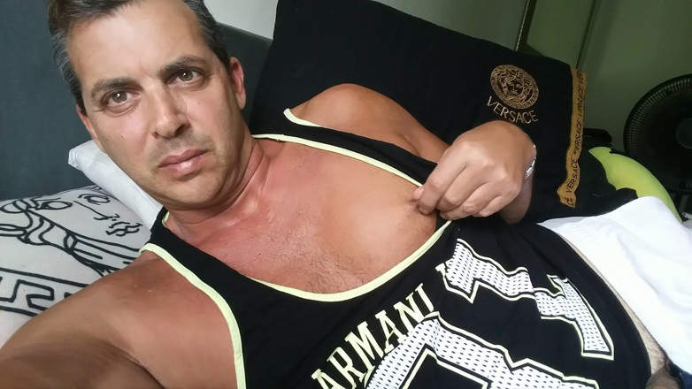 Cory Bernstein: Ünlü Cory Bernstein uyanıp spermini yerken yakalandı