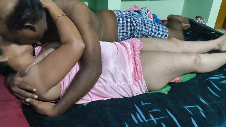 Sexy sindu: Sindu Bhabhi - cel mai bun sex în prim-plan