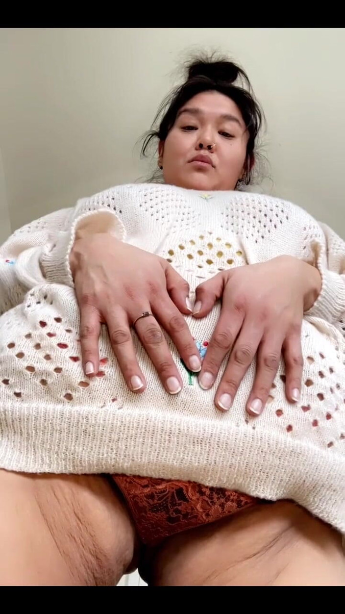 DeesDeepThroat: 내 보지에 구멍을 뚫어