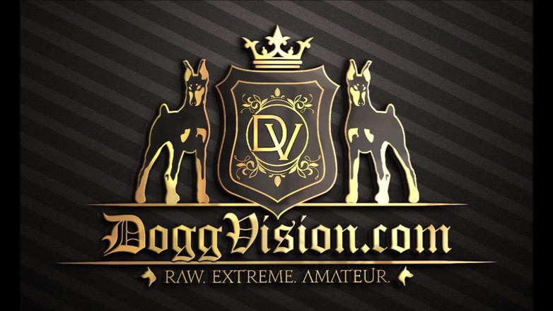 DoggVision: Creampie dubur untuk MILF jalang yang bertatu