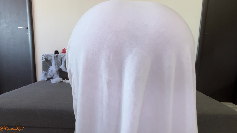 GassyKat: Scoregge spettrali: gas infestato sotto la lamina