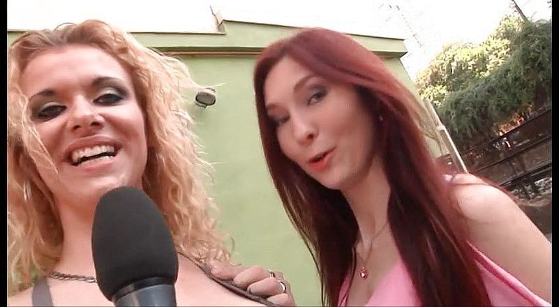 WWMAMM: Scopa la stella parte 2 - scena 1