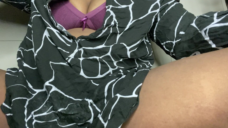 Angoori: Gordita novia cisterna desnuda se hace auto video viral