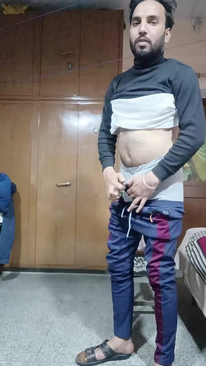 Rajasthani-old-lover: Indian Man pokaż penisa z występem na żywo z przyjaciółmi