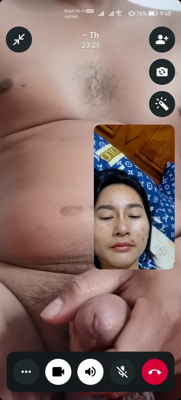 Ashira: Pembesaran zakar yang melancap semasa seks panggilan video Filipina