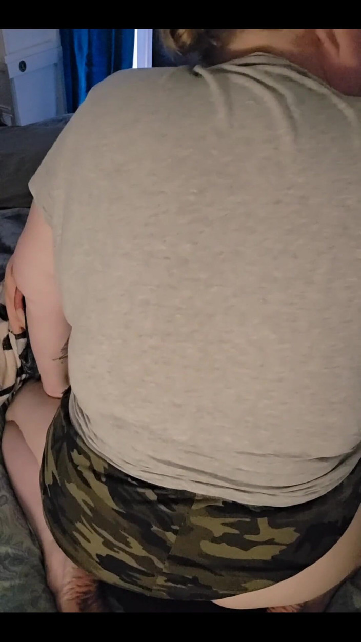 Misssunshinevip: Sé que quieres tirar de mis pantalones cortos a un...