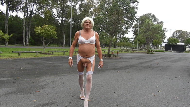 Sissy Becky: Sissyslutbecky pecorina troia/puttana