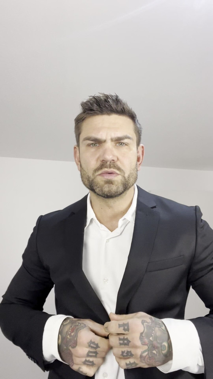 Juan Lucho Gay: Gespierde Spanjaard Masturbeert