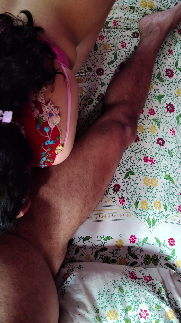 Aou36: Une belle femme mariée indienne se fait baiser par son...