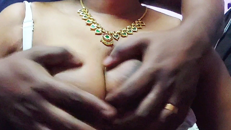 Desi Mohini: La madrastra caliente de mi amigo xxx volumen 2