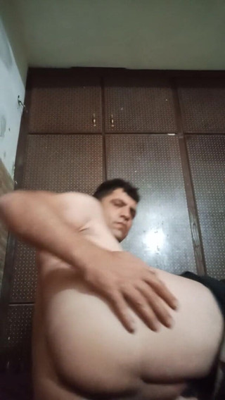 Striptease no choice: Oleada anal fingured