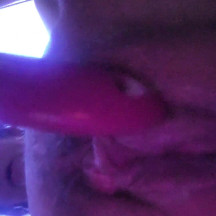 EliteLadyS: Brush Dildo Vegas