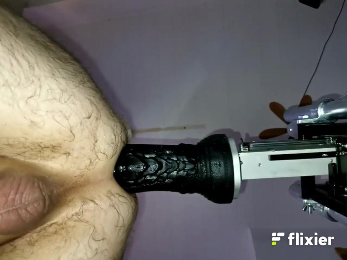 Fuck machine massaker: Si cewek sange hankey lagi asik muasin memeknya pakai dildo...